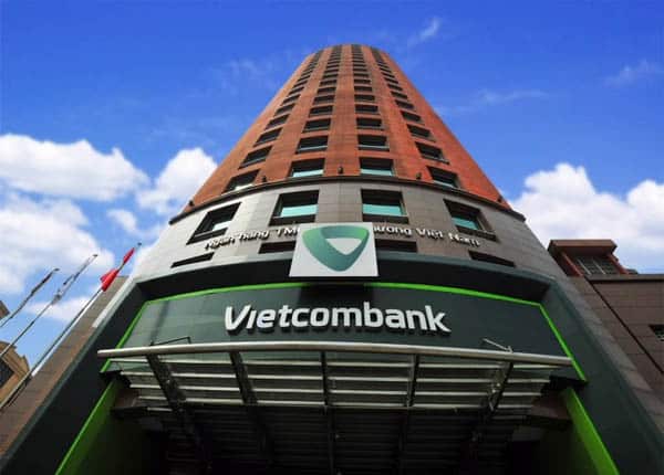 Ngân hàng Vietcombank có làm việc vào thứ 7 không?